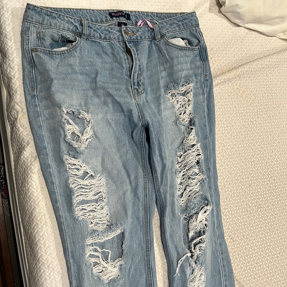 High Waist Ripped Jeans